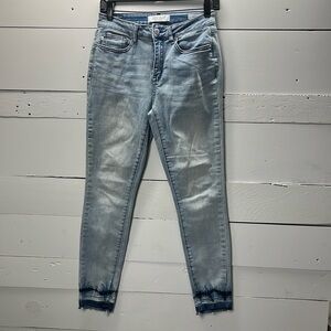 Judy Blue Skinny Fit Jeans Women JB88199 Raw Hem Size 3/26